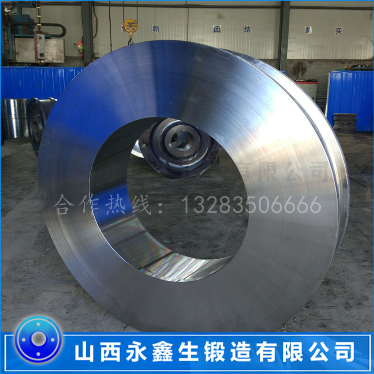 鋼水罐回轉(zhuǎn)車車輪鍛件