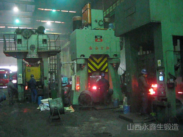 模鍛加工生產(chǎn)重型鍛件